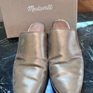 Madewell Harper Mule in metallic gold